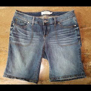 Torrid Bermuda Jean Shorts Size 12